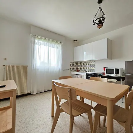Proche - 4 Pers - Animaux Sur Demande - Wifi Gratuite - Fr-1-476-211